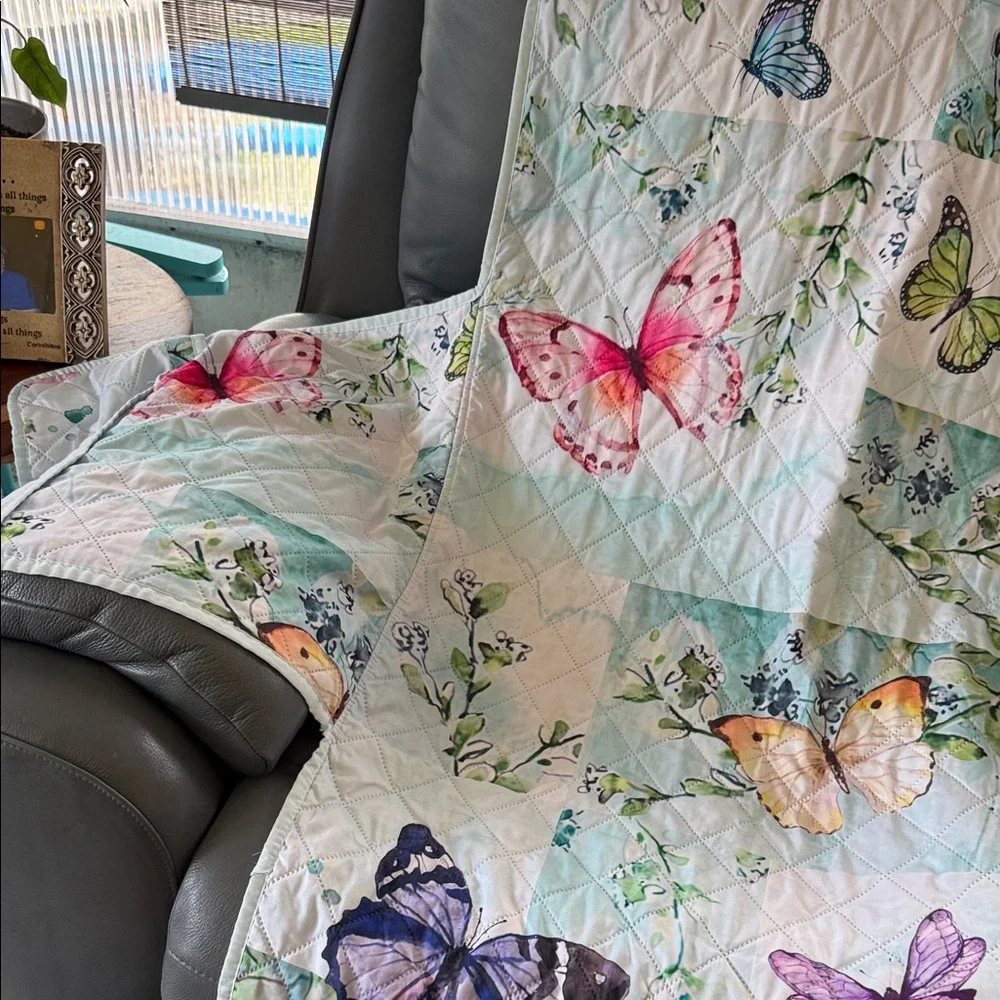Butterfly Garden Quilt Couch/Loveseat Cover